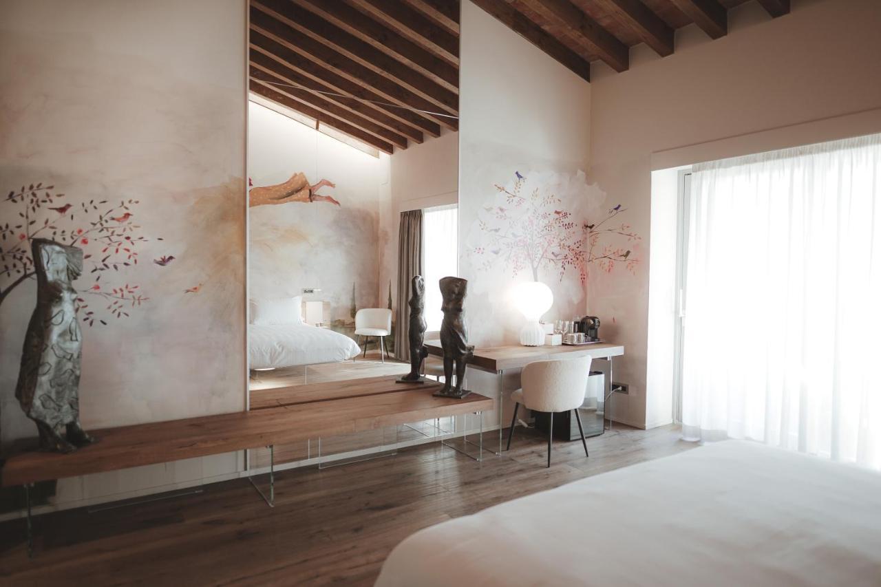 Borgo Corsignano Guest House Попи Екстериор снимка