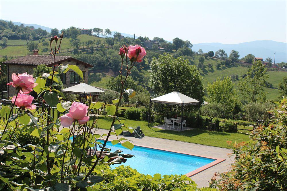 Borgo Corsignano Guest House Попи Екстериор снимка