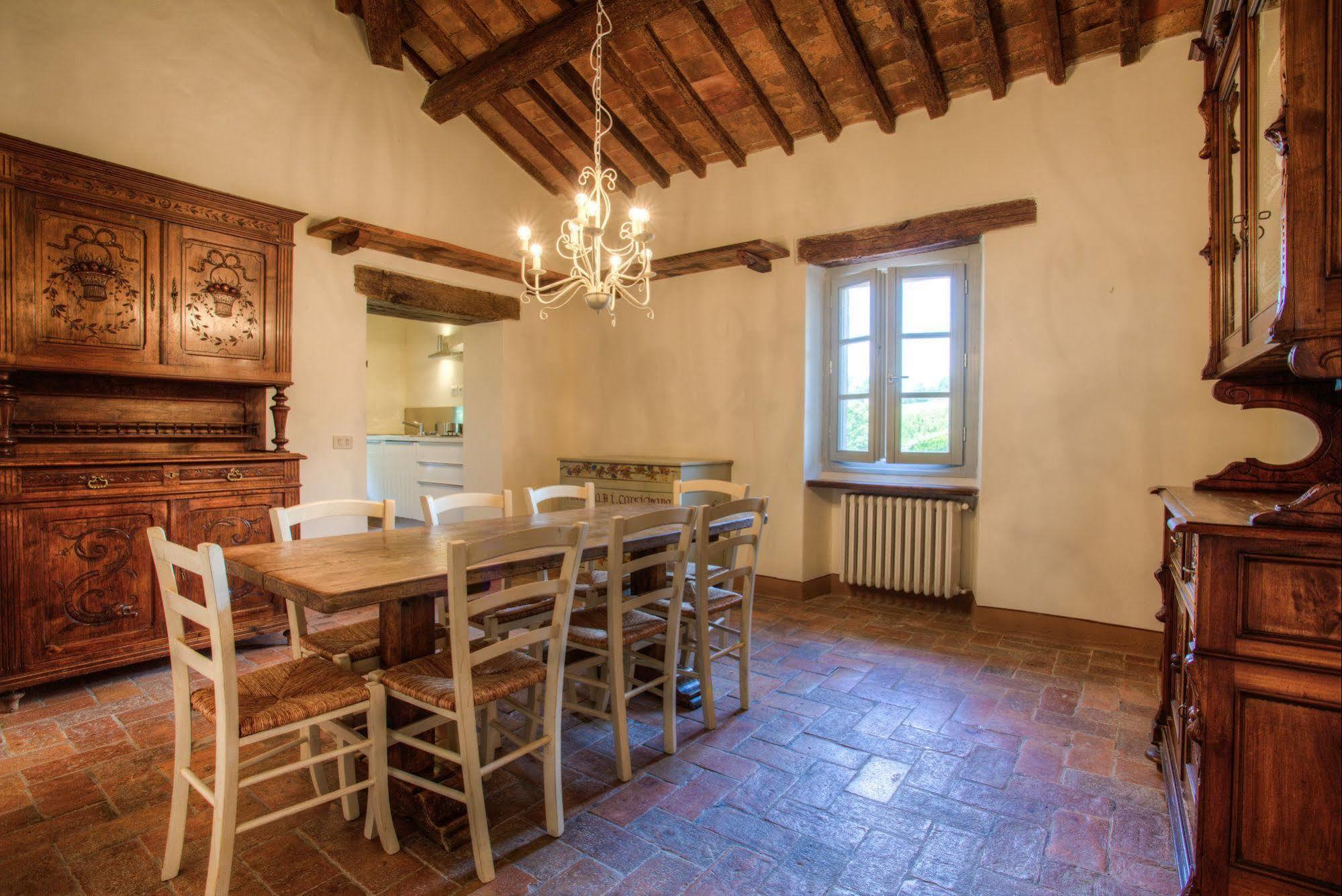 Borgo Corsignano Guest House Попи Екстериор снимка