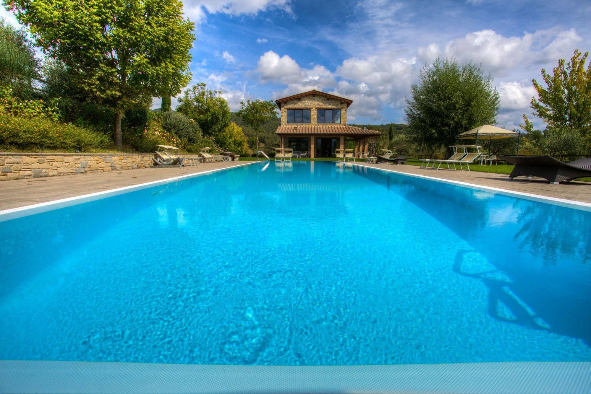 Borgo Corsignano Guest House Попи Екстериор снимка