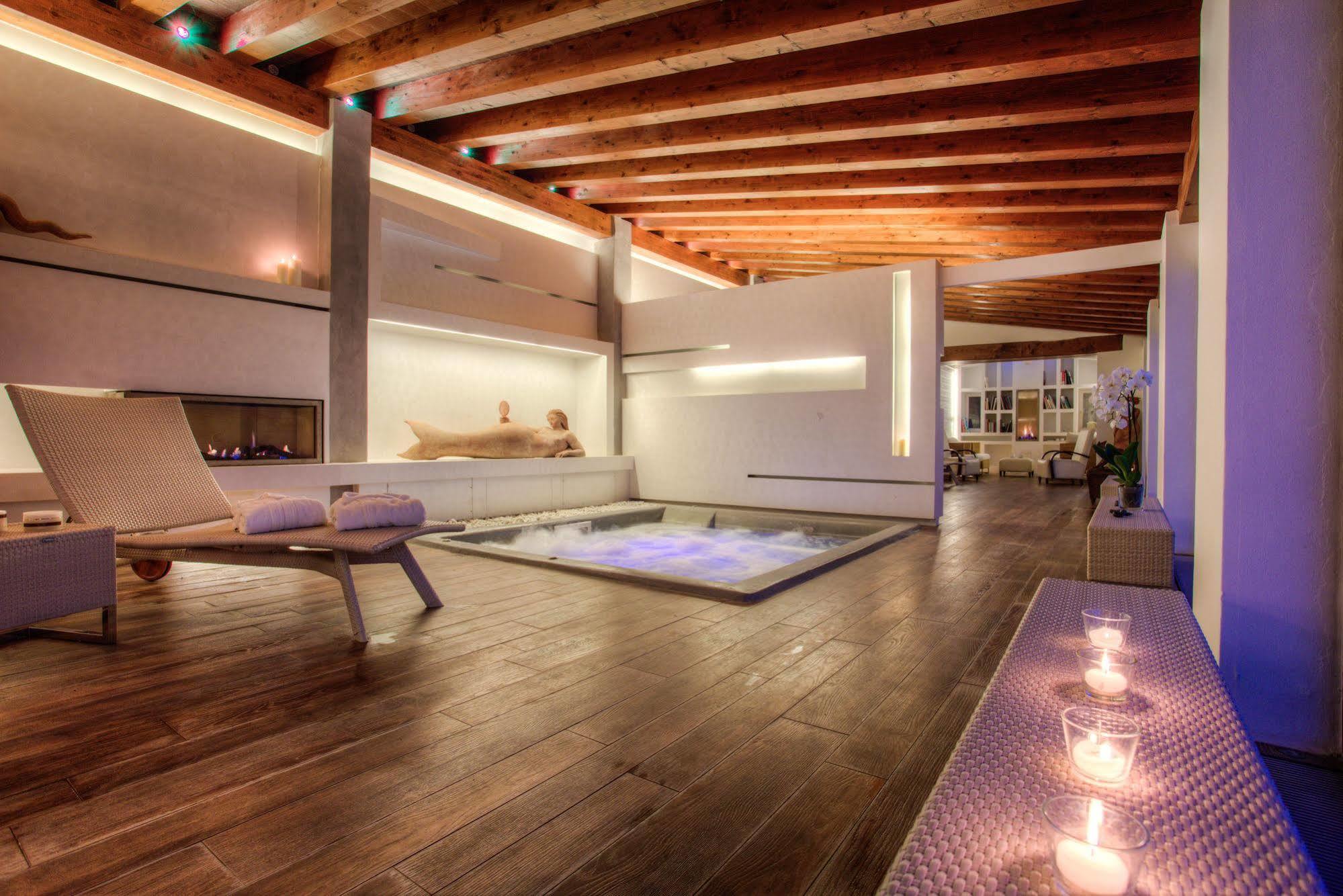 Borgo Corsignano Guest House Попи Екстериор снимка